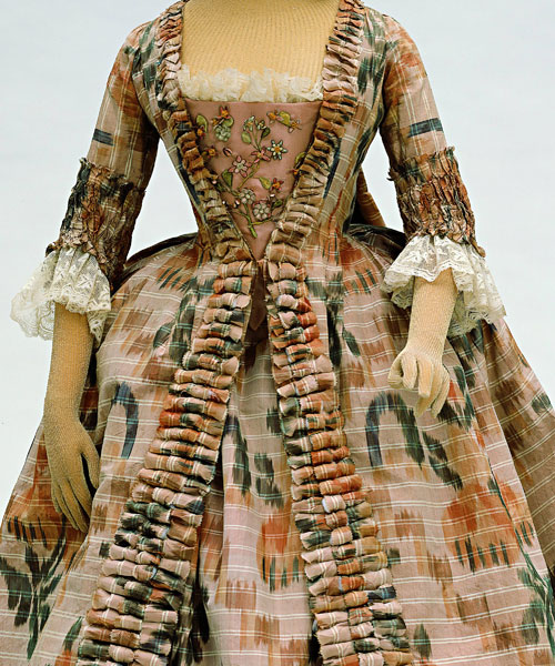 Robe à la Francaise. French, 1760–70. Silk. Courtesy of The Metropolitan Museum of Art, Purchase, Irene Lewisohn Bequest, 1960, C.I.60.40.2a,b.