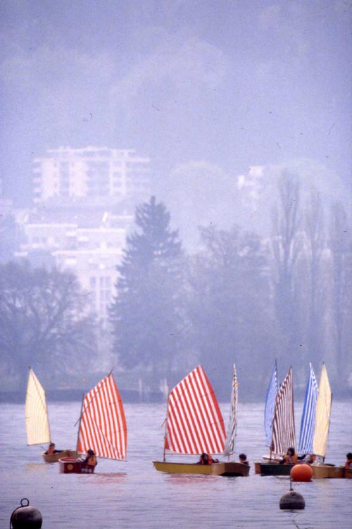 Daniel Buren. <em>Voile/Toile - Toile/Voile. </em>Regatta on Lake Four Cantons, Lucerne, Switzerland. 3 May 1980. Detail. © DB & ADAGP.