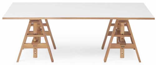 Leonardo studio table produced by Zanotta 1969