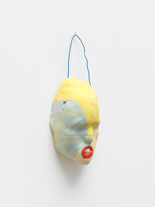 Tamar Ettun. Mask with Blue Wire, 2015. Glazed clay with wire, 17 x 7 x 5 in.