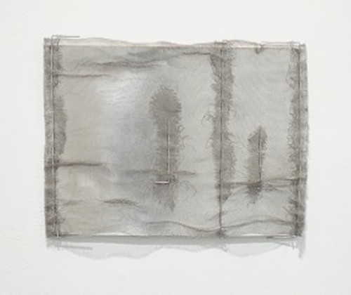 Gego. Dibujo sin papel 87/23 (Drawing without paper 87/23), 1987. Cardboard, mesh, and wire construction, 10 ½ x 13 ¾ in (26.5 x 35 cm). Private Collection. Photograph: Peter Butler.