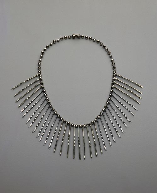 Annie Albers and Alex Reed. Neckpiece c 1940. Bobby pins and chain. Collection Mrs Barbara Dreier, courtesy the Josef and Annie Albers Foundation. Photo: Tim Nighswander.