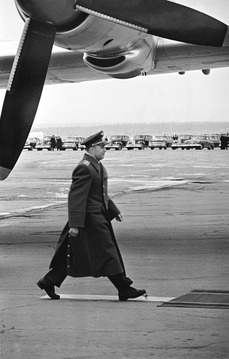 Leonid Lazarev, Moscow. Vnukovo. Yuri Gagarin. April 14, 1961. Black and white photograph, edition 2/10; Kolodzei Art Foundation.