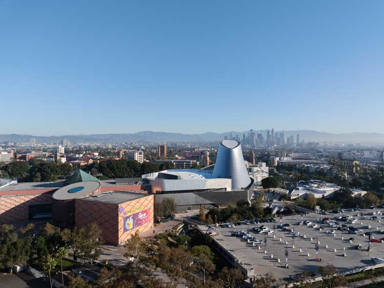 Samuel Oschin Air and Space Center, Los Angeles. Photo © Mike Kelley