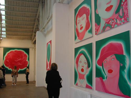 Exhibition on Feng Zhengjie's works at Cheng Xindong International Contemporary Art Space, October, 2006