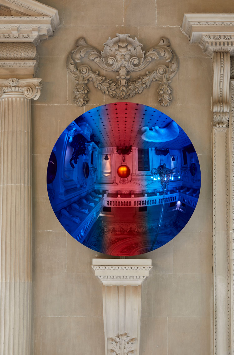 Anish Kapoor. Cobalt Blue to Apple and Magenta mix 2, 2018. Courtesy the artist and Lisson Gallery. © Anish Kapoor. All rights reserved DACS, 2020. Photo: Pete Huggins.