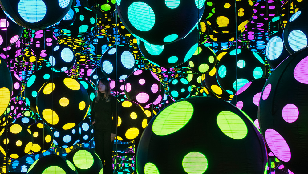 Is that Yayoi Kusama in the window?! Nope, it's actually a life-like r