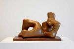 Henry Moore, Reclining Figure,
1936. Wakefield Council
Permanent Art Collec=on. Photo:
Jerry Hardman-Jones.