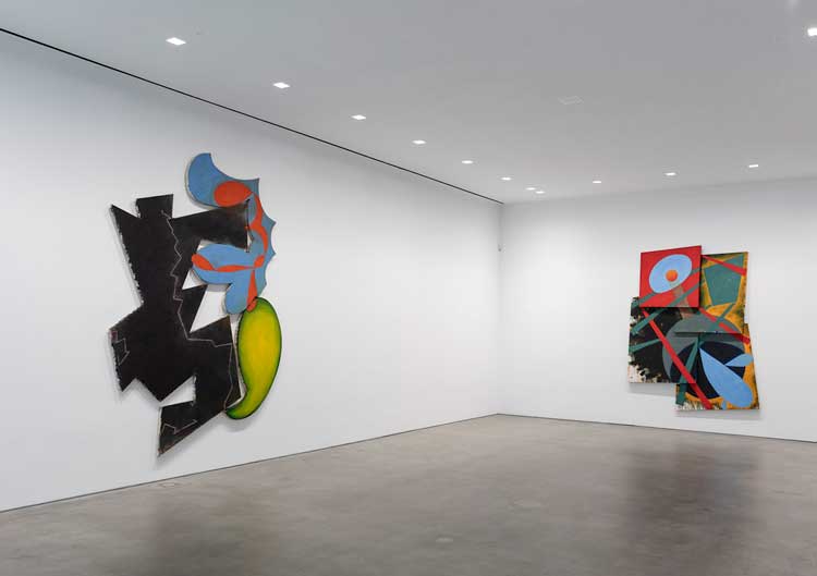 Installation view, Elizabeth Murray, at Gladstone Gallery, 2021. © 2021 The Murray-Holman Family Trust / Artists Rights Society (ARS), New York. Courtesy of The Murray-Holman Family Trust and Gladstone Gallery.