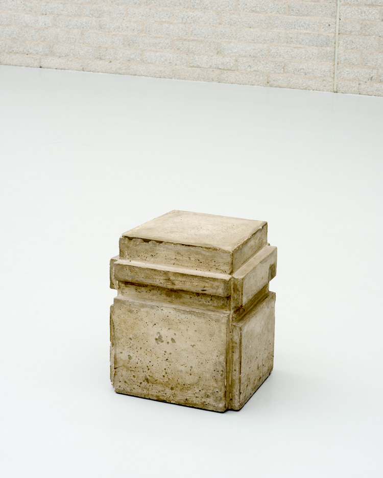 Bruce Nauman. A Cast of the Space Under My Chair, 1965–1968. Concrete, 44.5 x 39.1 x 37.1 cm. Kröller-Müller Museum, Otterlo, The Netherlands. Formerly in the Visser Collection. Purchased with support from the Mondriaan Foundation
© ARS, NY and DACS, London 2020.