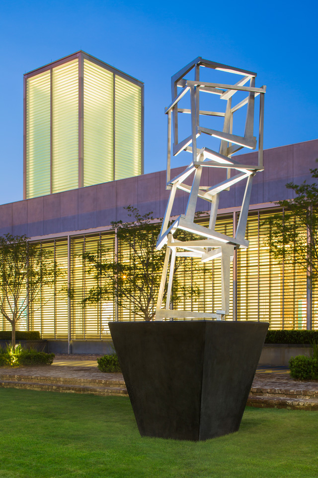 Jedd Novatt. Chaos Concepción, 2017, Savannah College of Art and Design (SCAD) Museum of Art, Savannah, Georgia, Stainless steel.