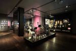 Pets and their People, installation view, Weston Library, Bodleian Libraries, Oxford, 11 March – 27 September 2026. © Bodleian Libraries, University of Oxford.