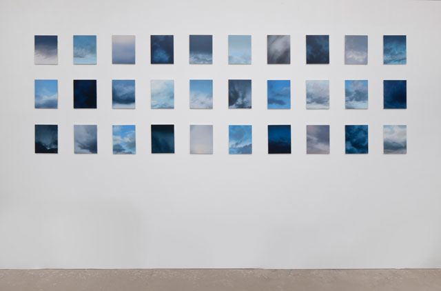 Rebecca Partridge. 30 Day Sky Studies, 2017-18. Oil on birch ply, 30 parts, overall dimensions variable. © Rebecca Partridge 2018. Courtesy Parafin, London.