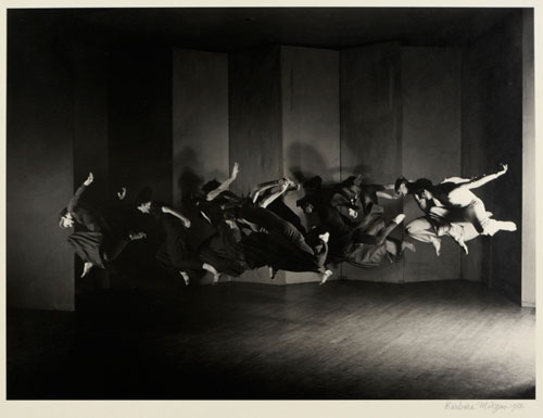 Barbara Morgan. Untitled (Humphrey Weidman Group, Lynchtown), 1938. Gelatin silver on paper. Mark Ranney Memorial Fund. The Morgan Archives.