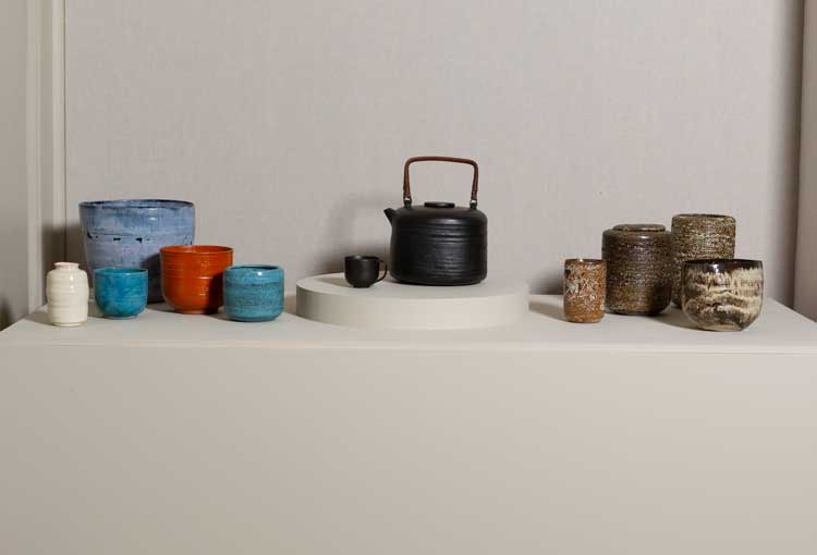Centre: Lucie Rie, Teapot Designed and Made for Ernst Plischke, 1928. Installation view, Lucie Rie / Hans Coper: Life at the Wheel, Offer Waterman. Courtesy of Offer Waterman. Photo: David Gerrans.
