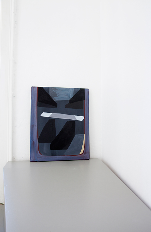 Julie Sass. Untitled (painting as container) No.19, 2015. 50 x 40 cm. Photograph: Miriam Nielsen.